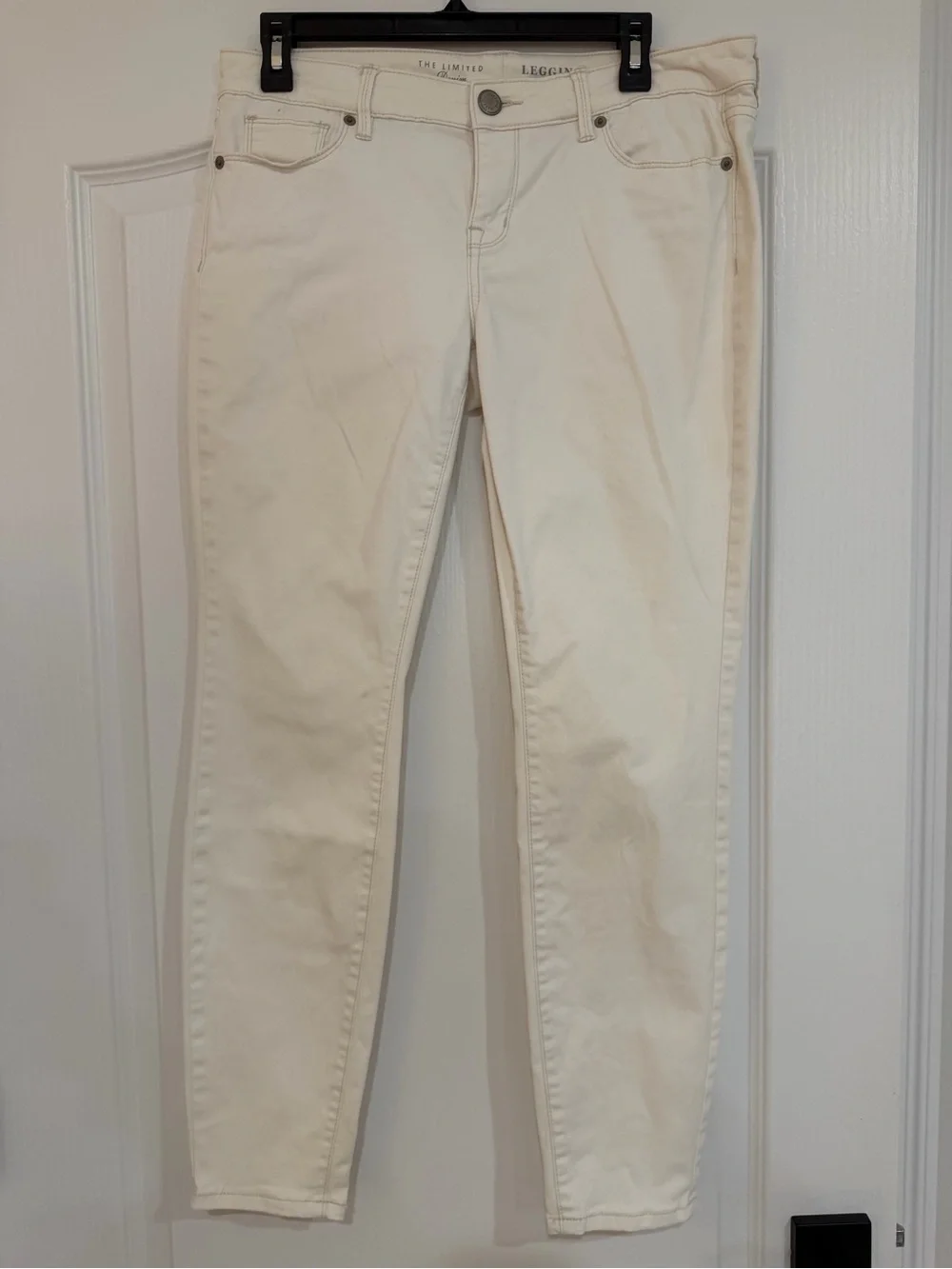The Limited Skinny Jeans in Off-White/Cream